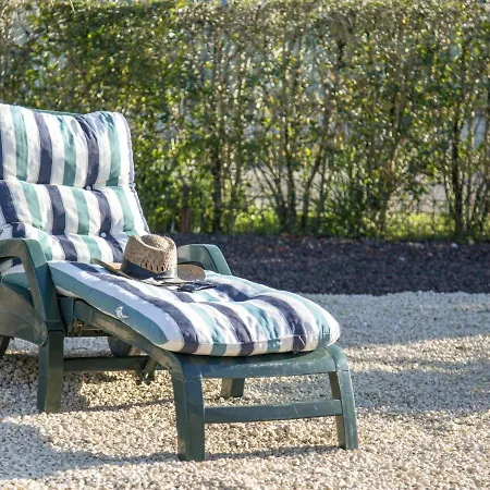 Сasa de vacaciones Lavish Holiday In Granges-sur-lot With Garden Granges-sur-Lot