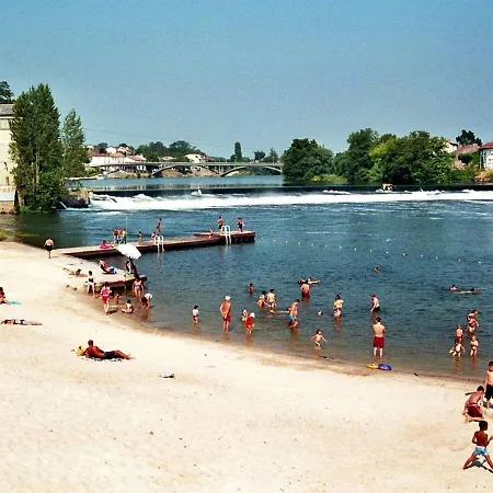 Lavish Holiday In Granges-sur-lot With Garden Granges-sur-Lot