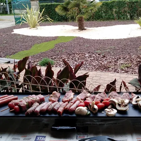 Lavish Holiday In Granges-sur-lot With Garden *