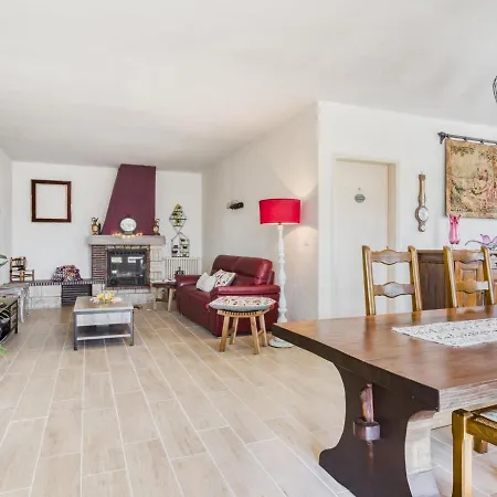 Lavish Holiday In Granges-sur-lot With Garden * Granges-sur-Lot